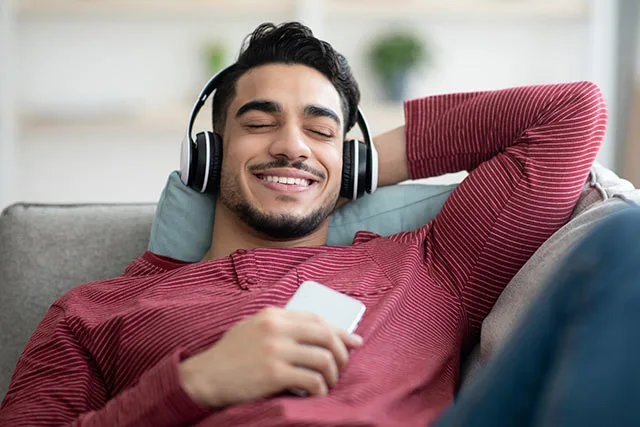 Lire des livres audios : une nouvelle manière de tourner les pages